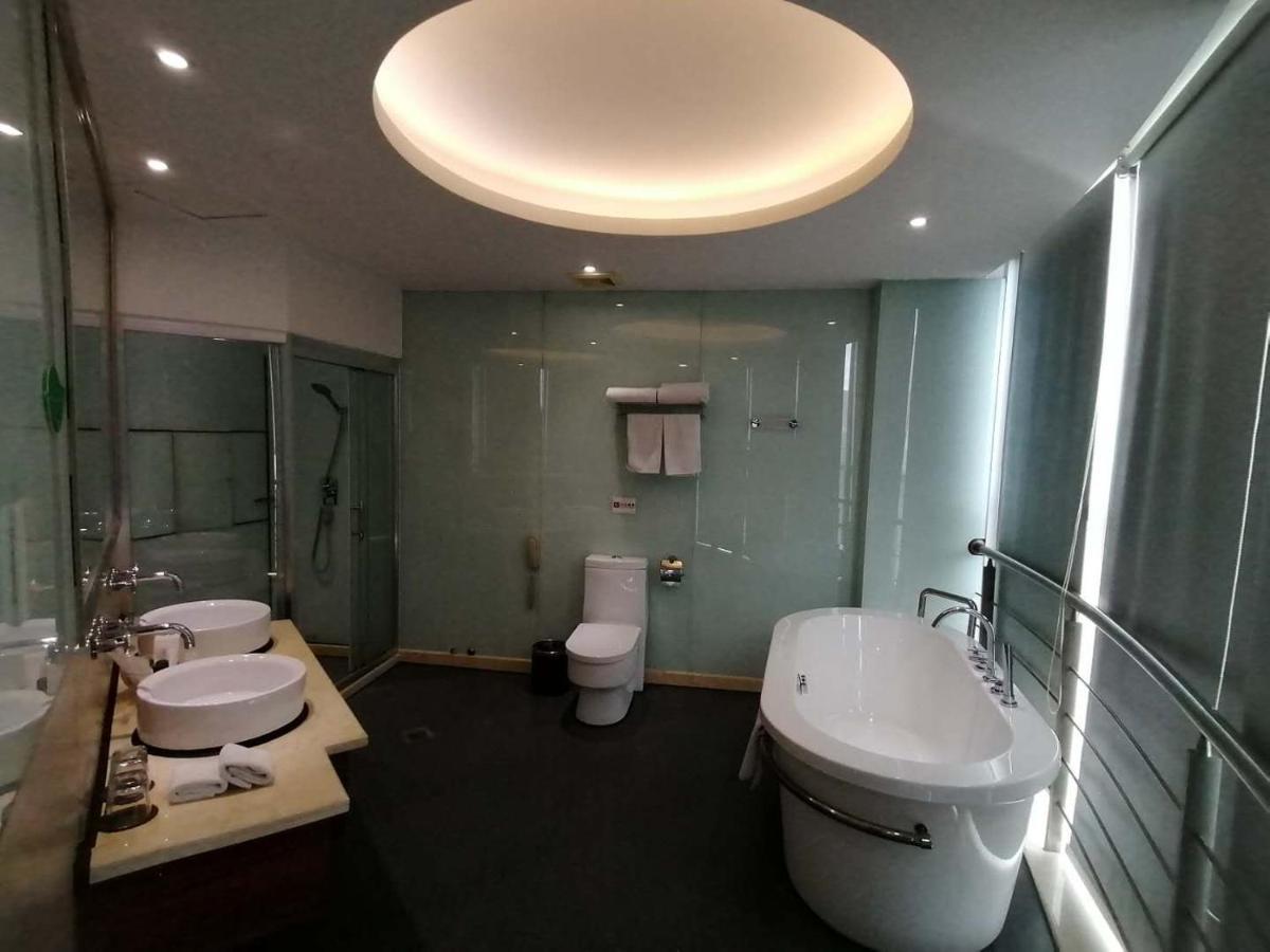 Ramada Meizhou Meizhou  Bagian luar foto