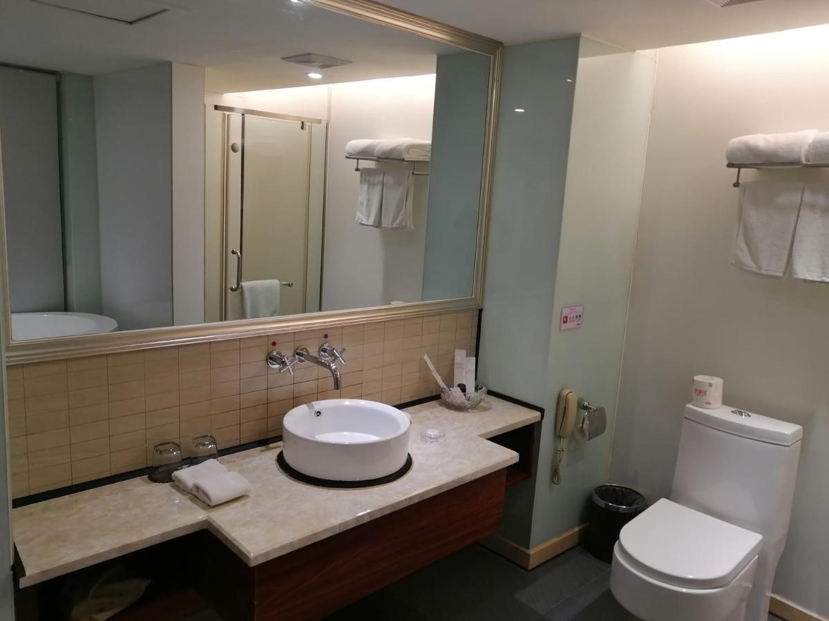 Ramada Meizhou Meizhou  Bagian luar foto